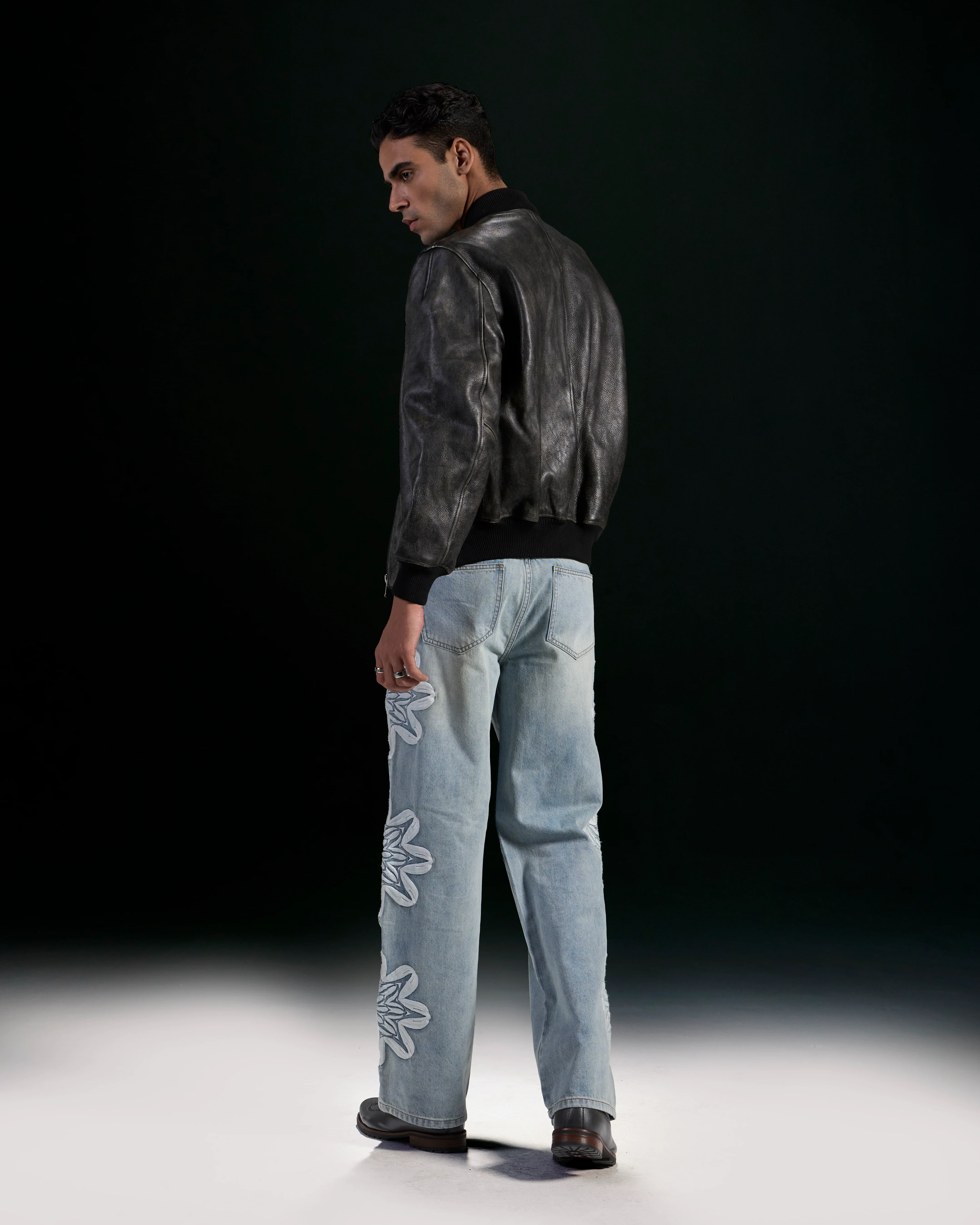 W by Waimea Men's Baggy fit Jeans - Image 3