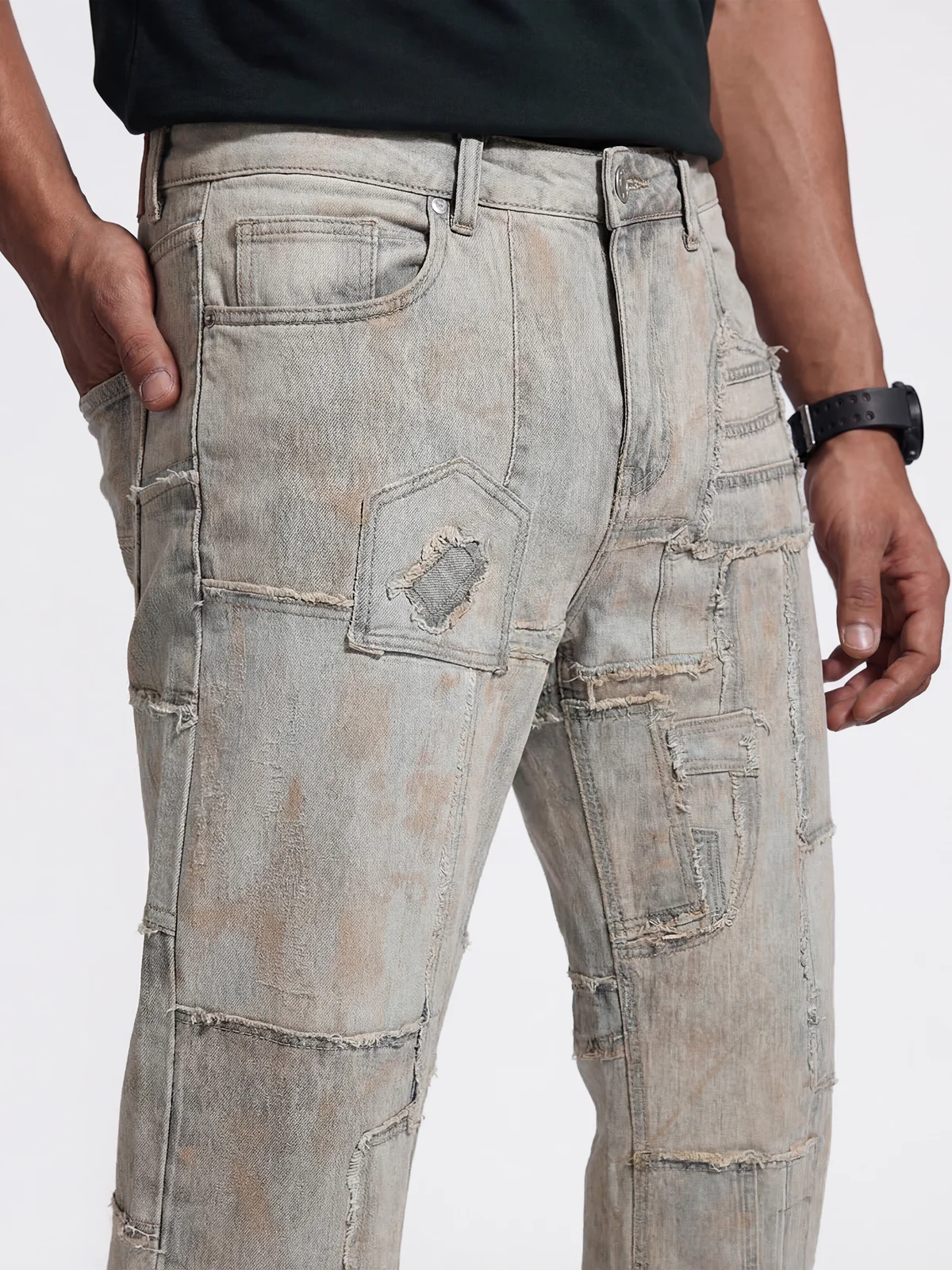 W By Waimea Men's Flare Fit Jeans - Image 10